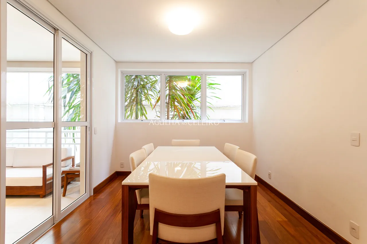 Venda/Vila Nova Conceição: Varanda deliciosa e muita luz natural! – 10061 - _MG_6558