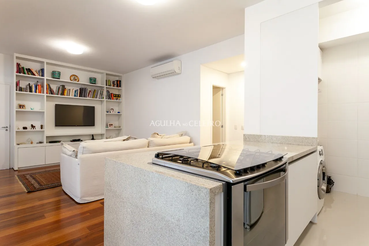 Venda/Vila Nova Conceição: Varanda deliciosa e muita luz natural! – 10061 - _MG_6575