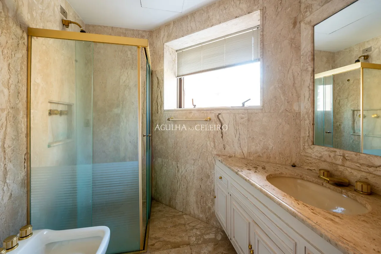 Condomínio elegante neo-clássico, com todo conforto e segurança no Jardim Paulista. – 13708