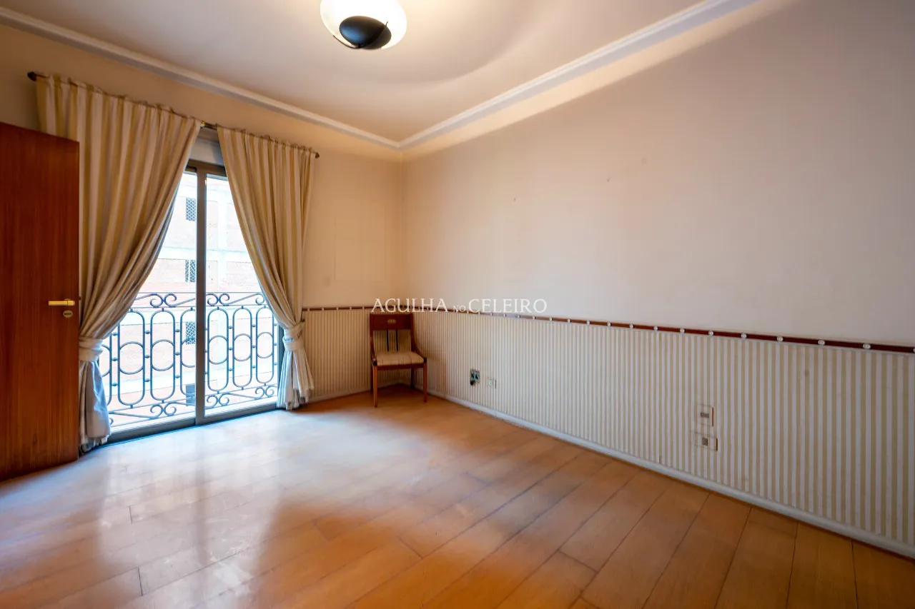 Condomínio elegante neo-clássico, com todo conforto e segurança no Jardim Paulista. – 13708