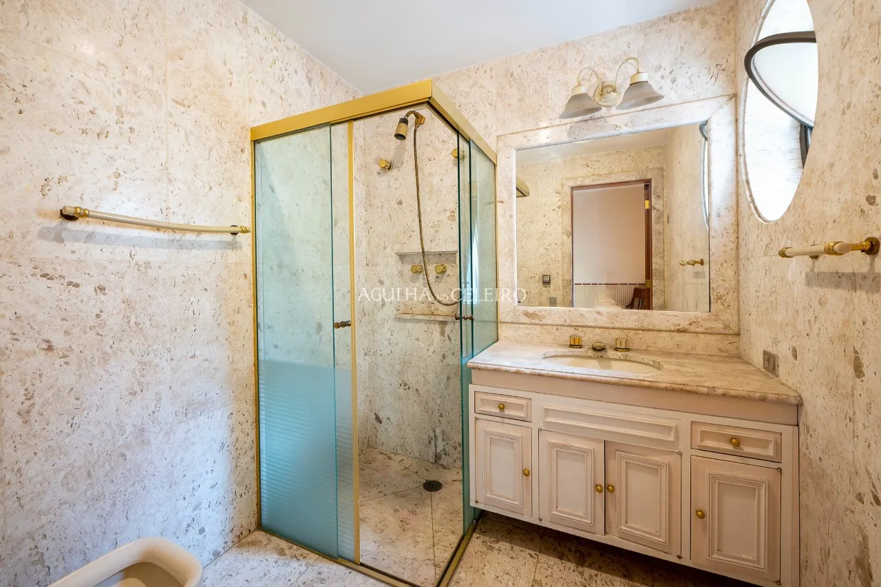 Condomínio elegante neo-clássico, com todo conforto e segurança no Jardim Paulista. – 13708