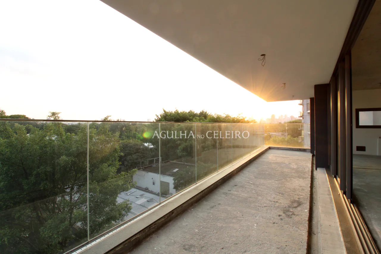 Uma jóia rara na rua mais tranquila da parte plana dos jardins – 9216