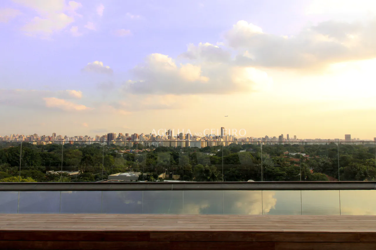 Uma jóia rara na rua mais tranquila da parte plana dos jardins – 9216