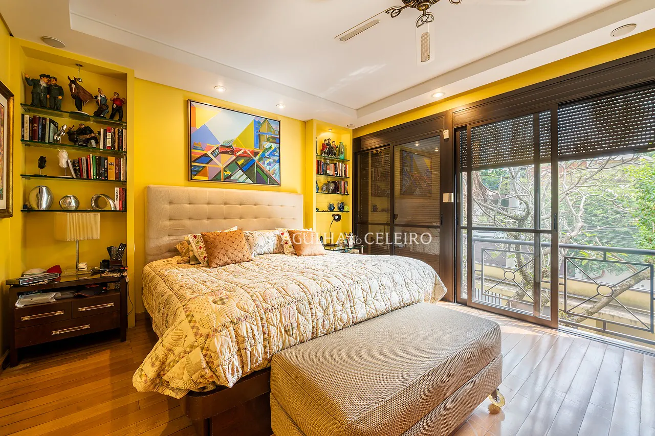 Venda/Jardim Europa: Ampla e com muita luz! – 9749