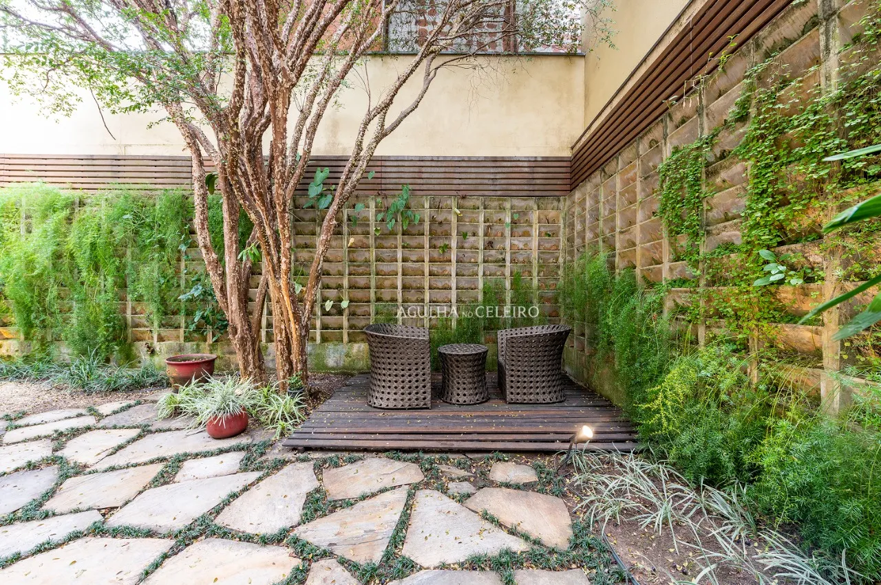 Venda/Jardim Europa: Ampla e com muita luz! – 9749