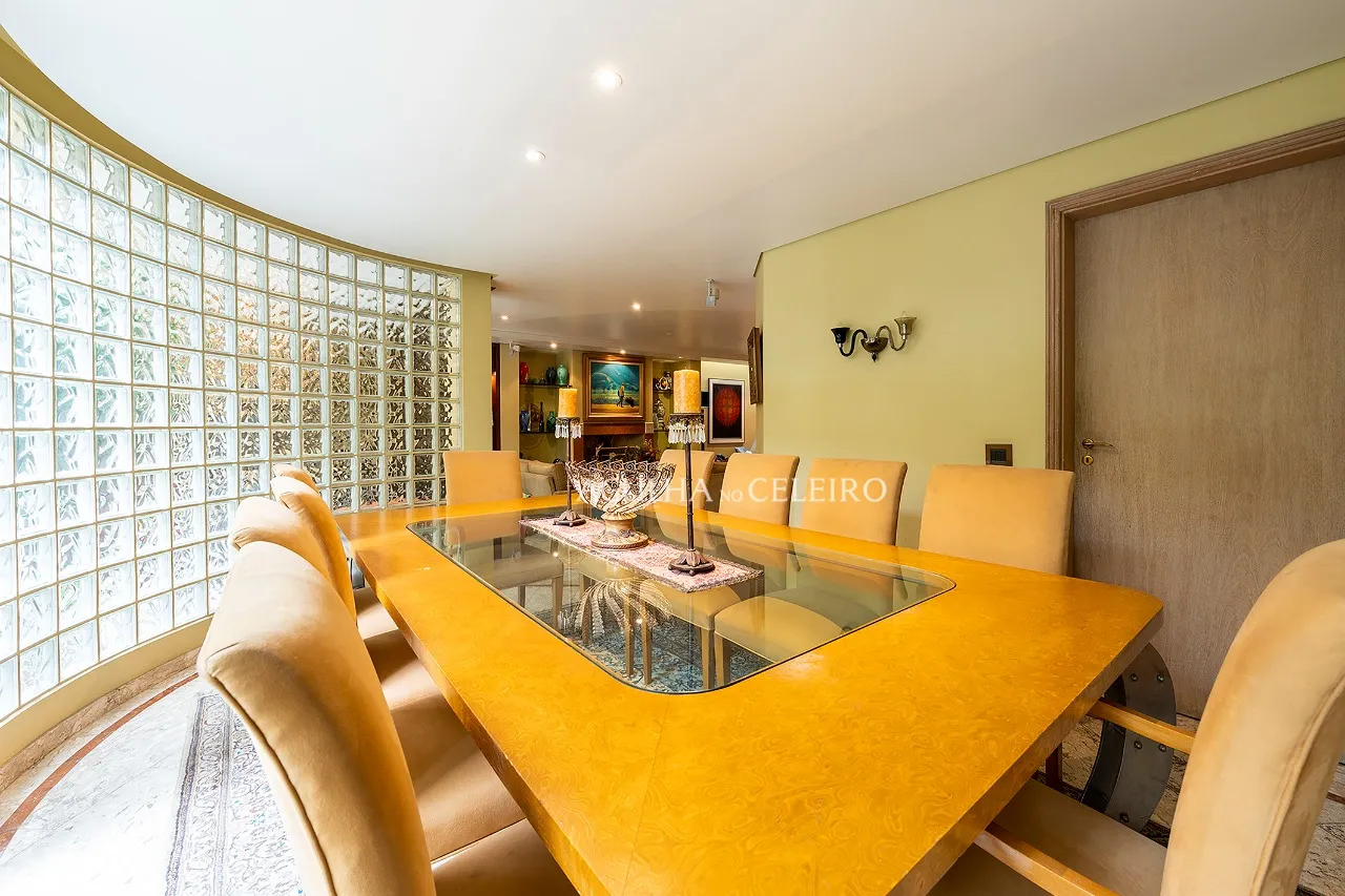 Venda/Jardim Europa: Ampla e com muita luz! – 9749