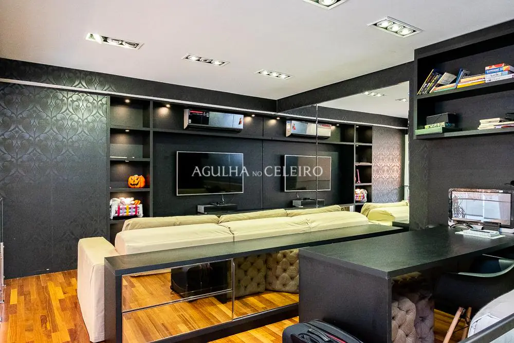 Venda/Brooklin: prédio moderno, perfil executivo e pé direito duplo! – AP5559