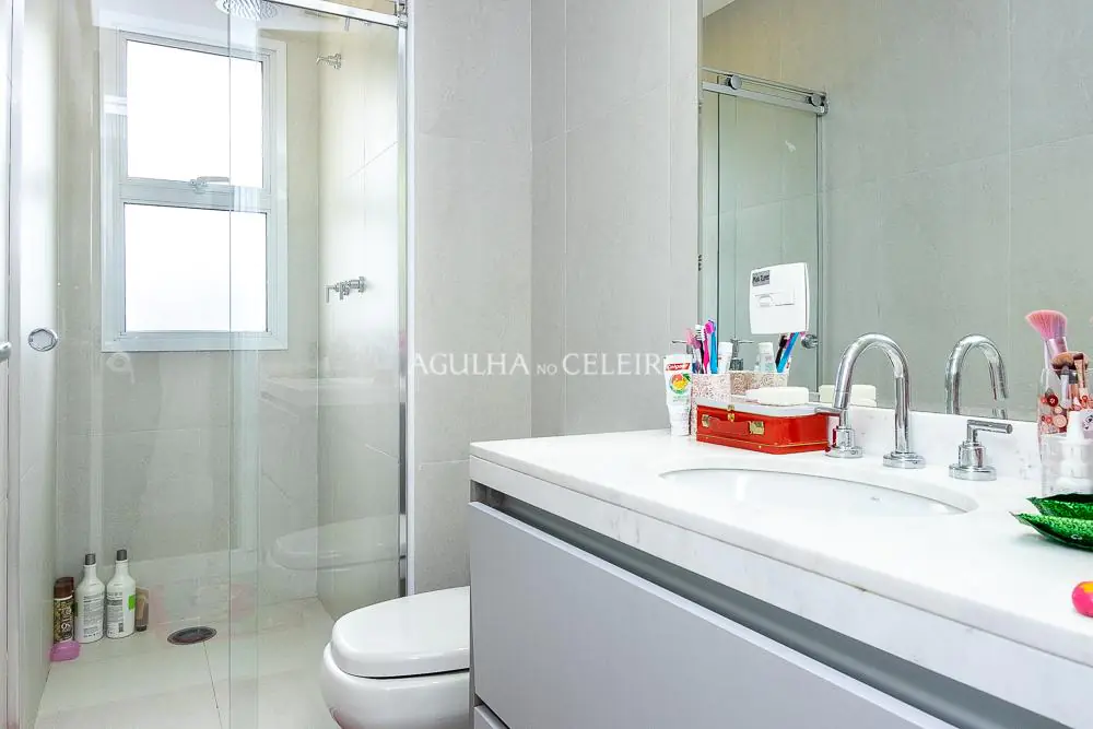 Venda/Brooklin: prédio moderno, perfil executivo e pé direito duplo! – AP5559