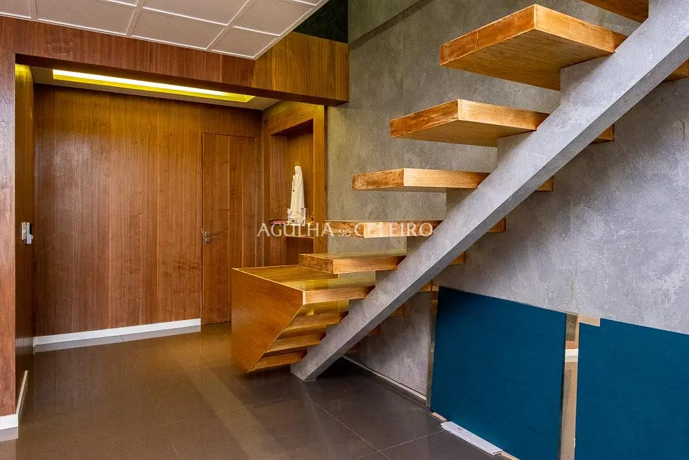 Venda/Brooklin: prédio moderno, perfil executivo e pé direito duplo! – AP5559