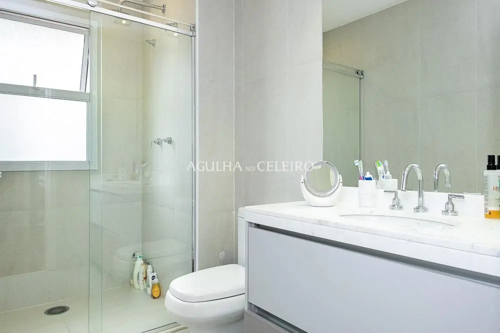 Venda/Brooklin: prédio moderno, perfil executivo e pé direito duplo! – AP5559