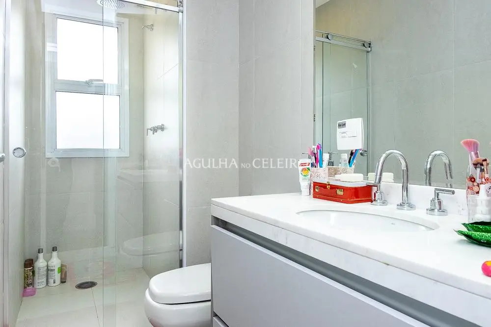 Venda/Brooklin: prédio moderno, perfil executivo e pé direito duplo! – AP5559