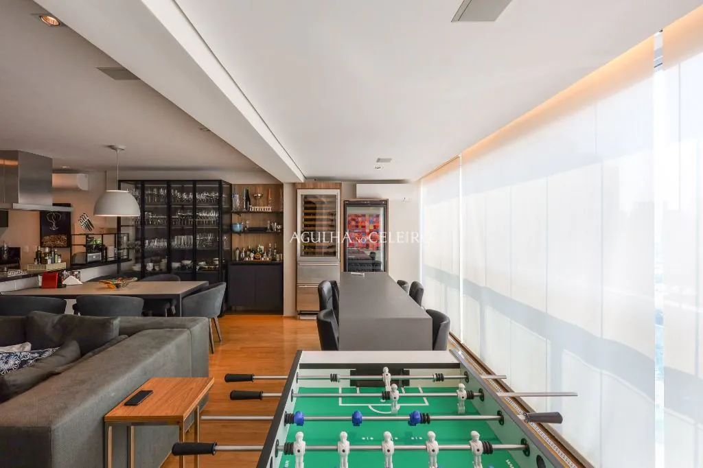 Venda/Vila Nova Conceição: Duplex Sofisticado a poucos – AP7999