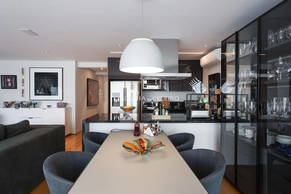 Venda/Vila Nova Conceição: Duplex Sofisticado a poucos – AP7999