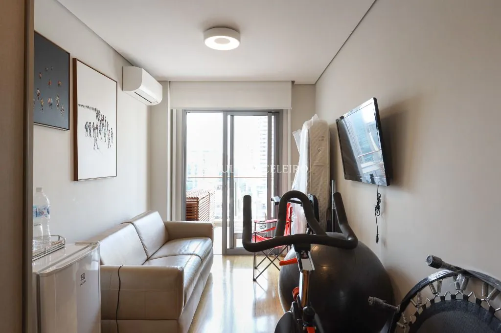 Venda/Vila Nova Conceição: Duplex Sofisticado a poucos – AP7999