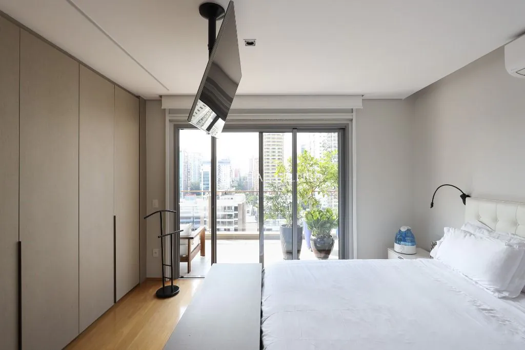 Venda/Vila Nova Conceição: Duplex Sofisticado a poucos – AP7999