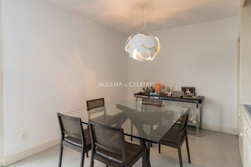 Venda/Vila Nova Conceição: Vista livre e perto do Ibirapuera – AP8382