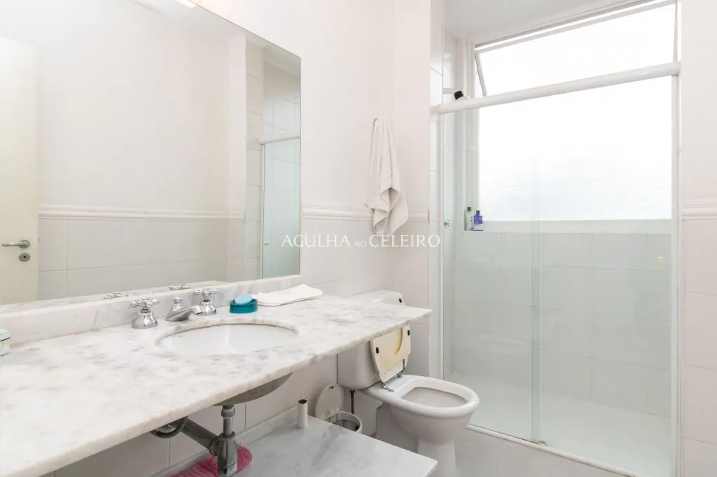 Venda/Vila Nova Conceição: Vista livre e perto do Ibirapuera – AP8382