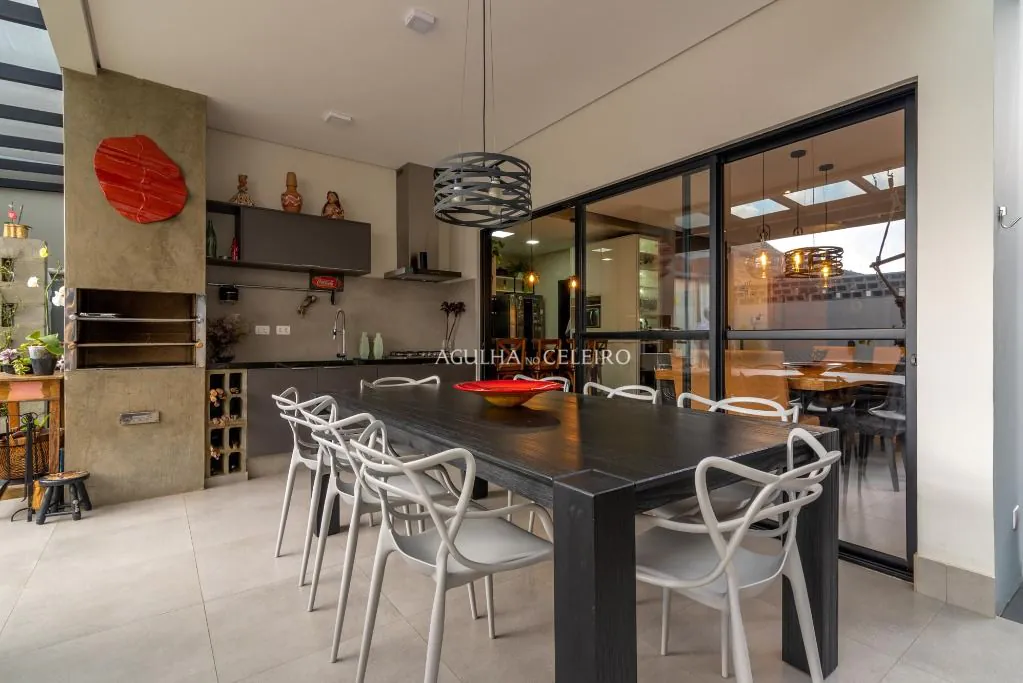 Venda/Moema: Casa Novinha e Apaixonante! – CA1181