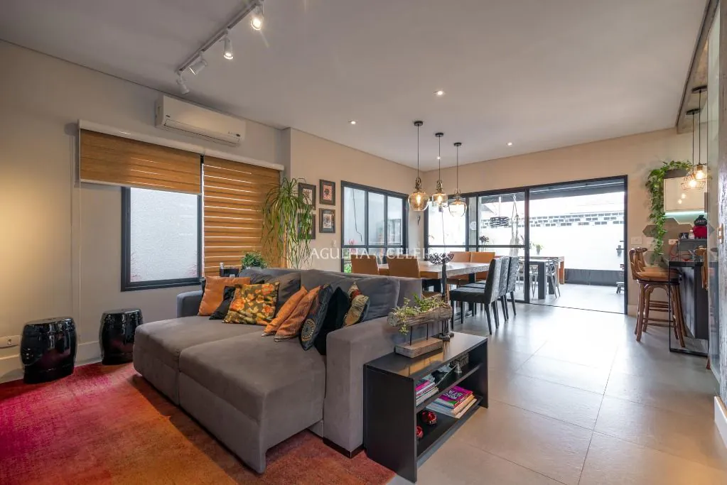 Venda/Moema: Casa Novinha e Apaixonante! – CA1181