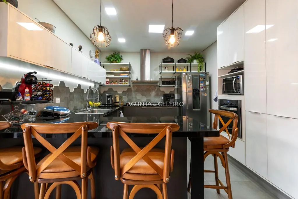 Venda/Moema: Casa Novinha e Apaixonante! – CA1181