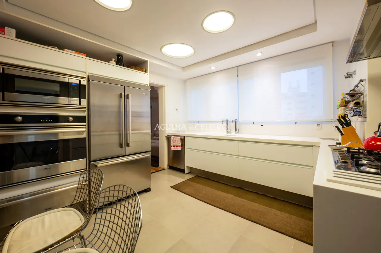 Apartamento em condomínio sofisticado e moderno à venda no Campo Belo. – 13722