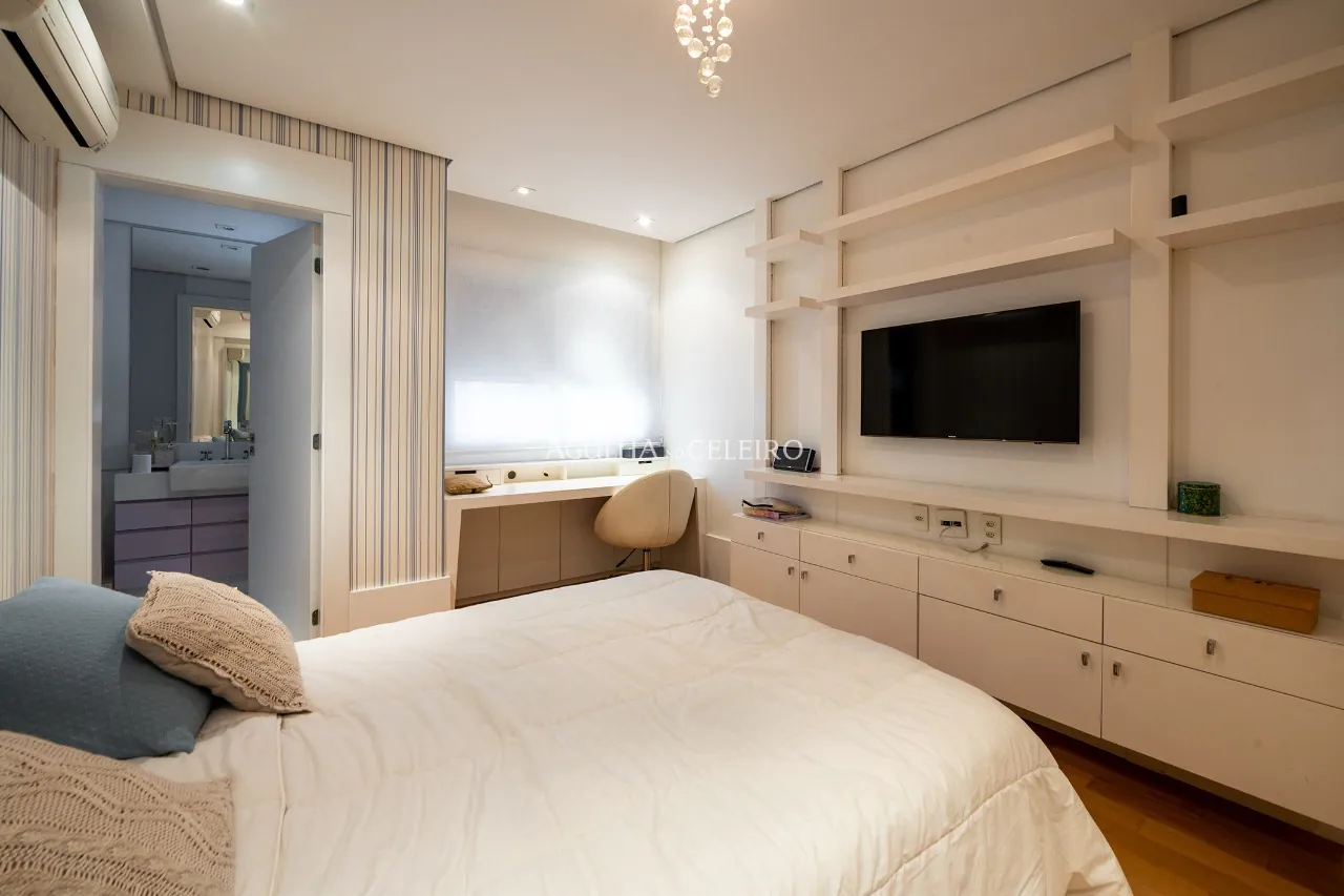 Apartamento em condomínio sofisticado e moderno à venda no Campo Belo. – 13722