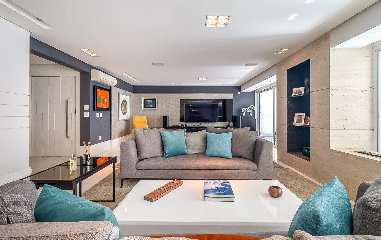 Apartamento com projeto iluminado e cheio de beleza, em condomínio clube, no melhor de Moema. – 13976