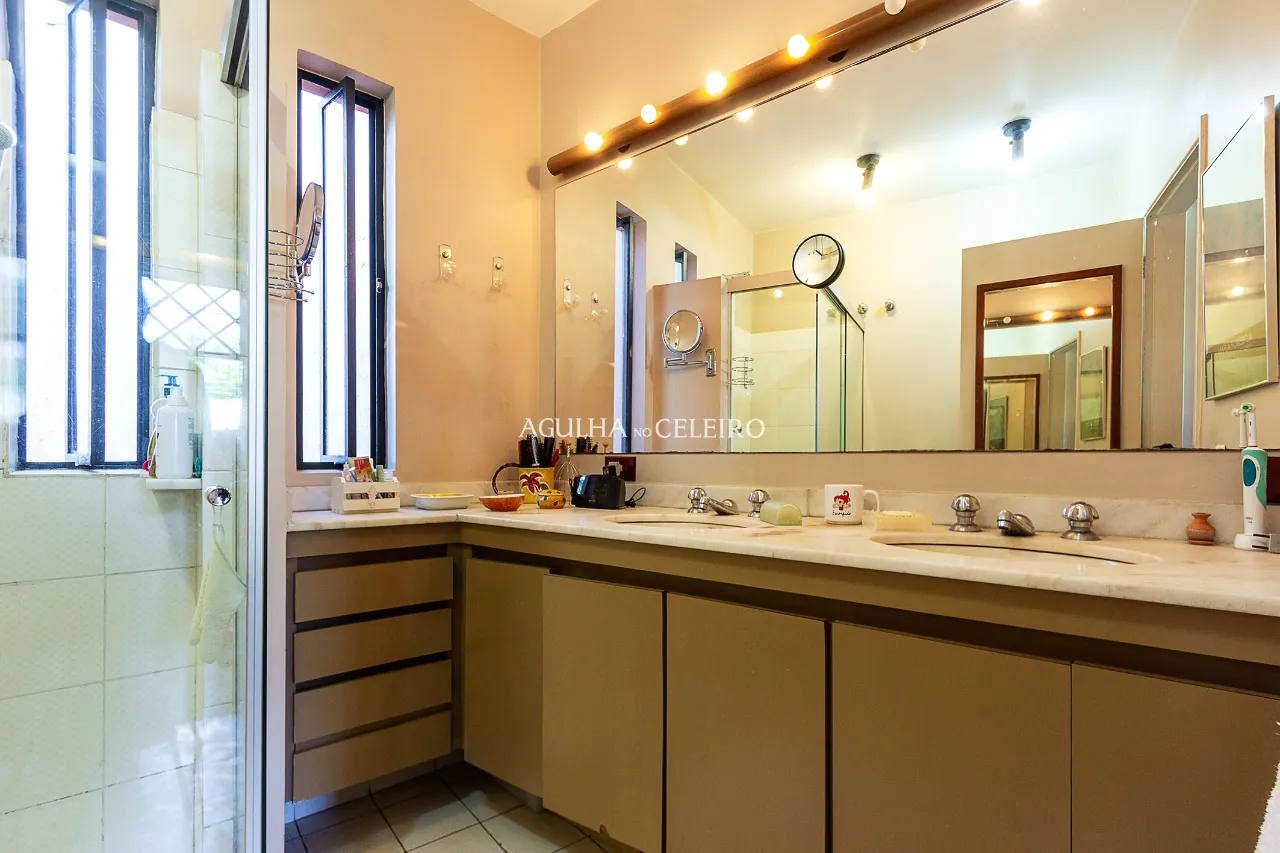 casa-para-deixar-do-seu-jeito-no-melhor-pedaco-do-jardim-europa-14106-14