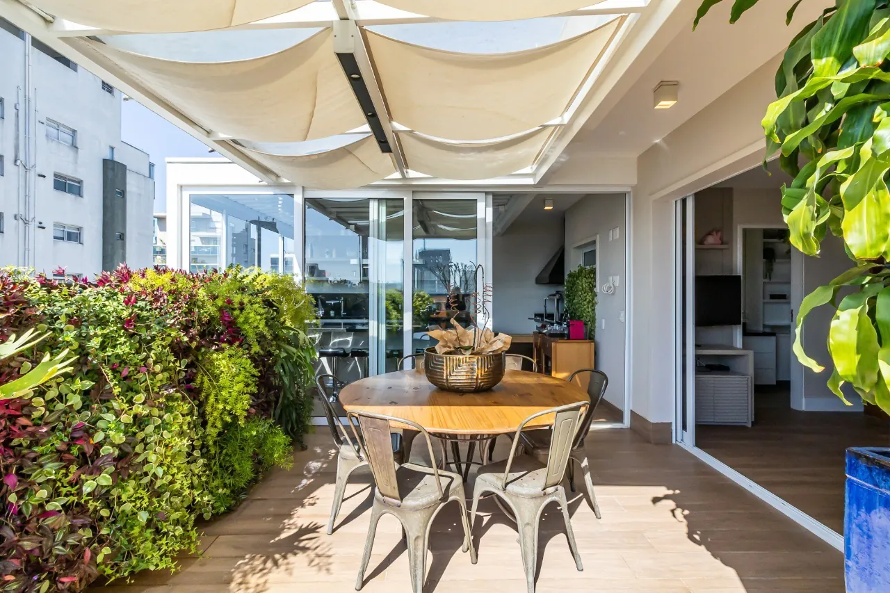 cobertura-com-piscina-e-vasta-area-externa-a-venda-no-itaim-14196-1