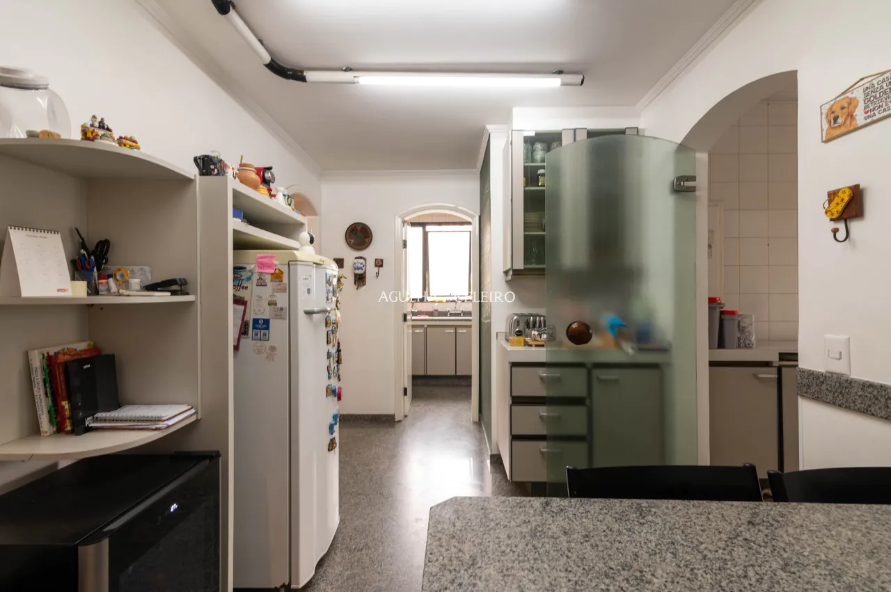 Apartamento para modernizar em localização incrível à venda em Moema. – 14039 - DSC_9775