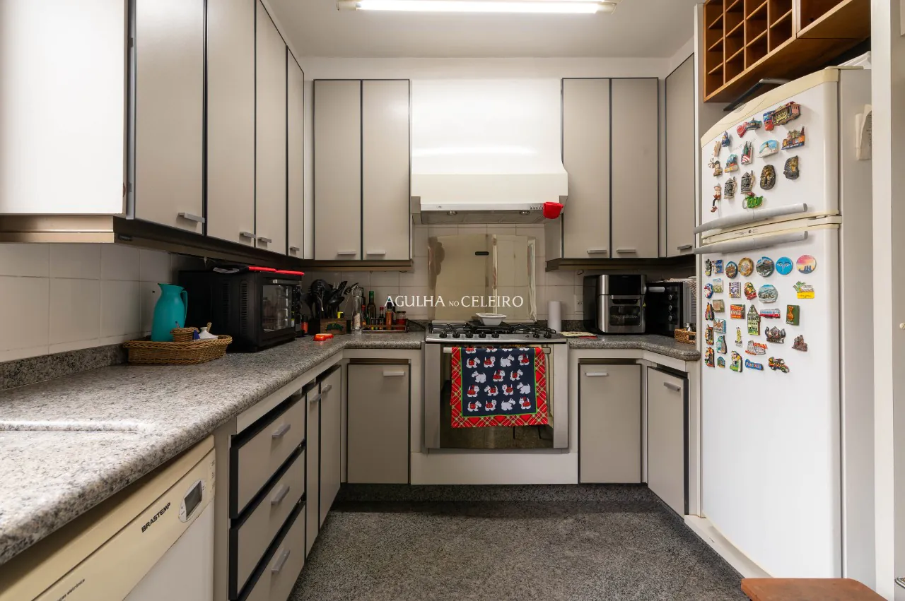 Apartamento para modernizar em localização incrível à venda em Moema. – 14039 - DSC_9779