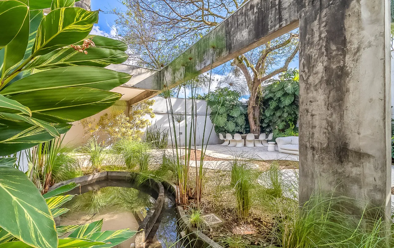 Casa modernista assinada, com jardim delicioso no Alto de Pinheiros. – 14058 - IMG_0067-HDR