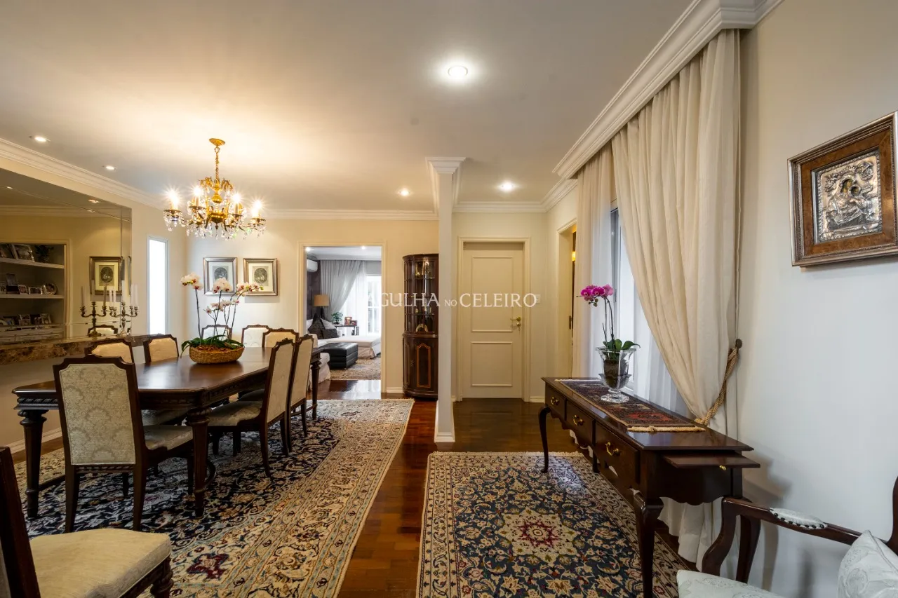 Casa deliciosa a 100 metros do Parque Ibirapuera à venda no Jardim Luzitânia. – 14134