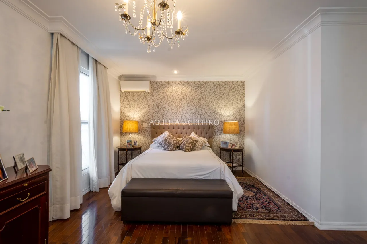 Casa deliciosa a 100 metros do Parque Ibirapuera à venda no Jardim Luzitânia. – 14134