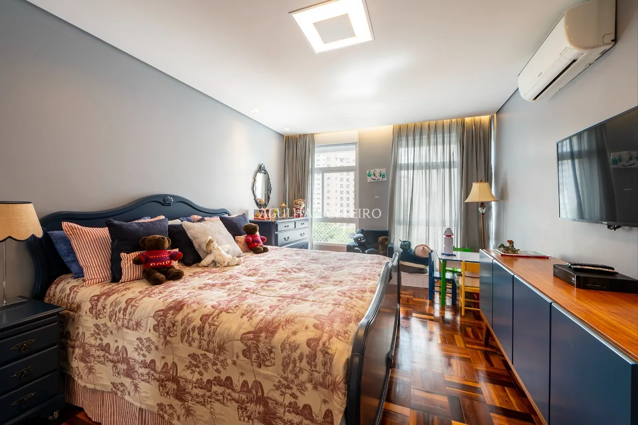 Lindo apartamento inteiramente reformado na parte plana do Jardim América! – 12615