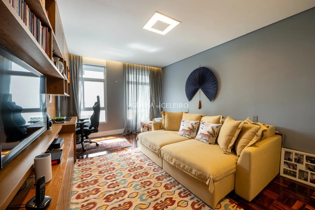 Lindo apartamento inteiramente reformado na parte plana do Jardim América! – 12615