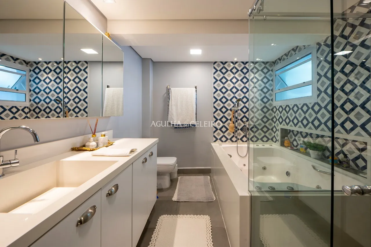Lindo apartamento inteiramente reformado na parte plana do Jardim América! – 12615
