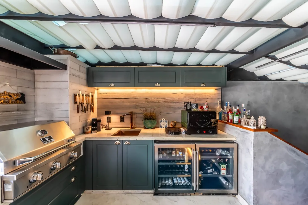 Casa em condomínio com projeto assinado e terraço perfeito para receber amigos, no Itaim Bibi – 12814