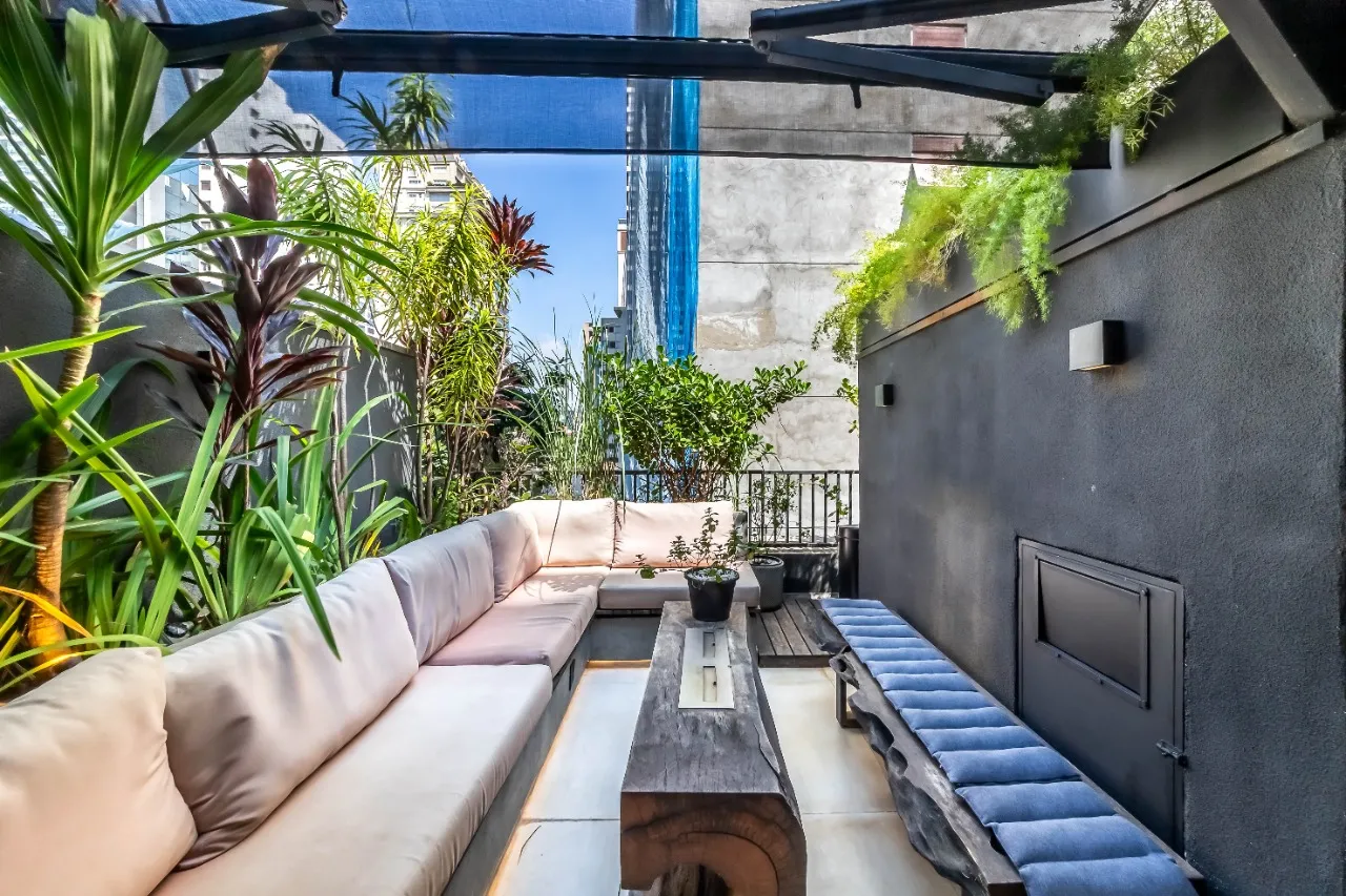 Casa em condomínio com projeto assinado e terraço perfeito para receber amigos, no Itaim Bibi – 12814