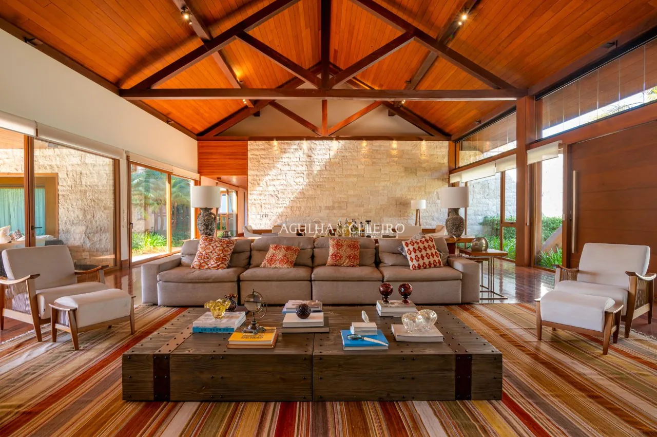 Casa impecável na Fazenda Boa Vista para receber em grande estilo. – 13582