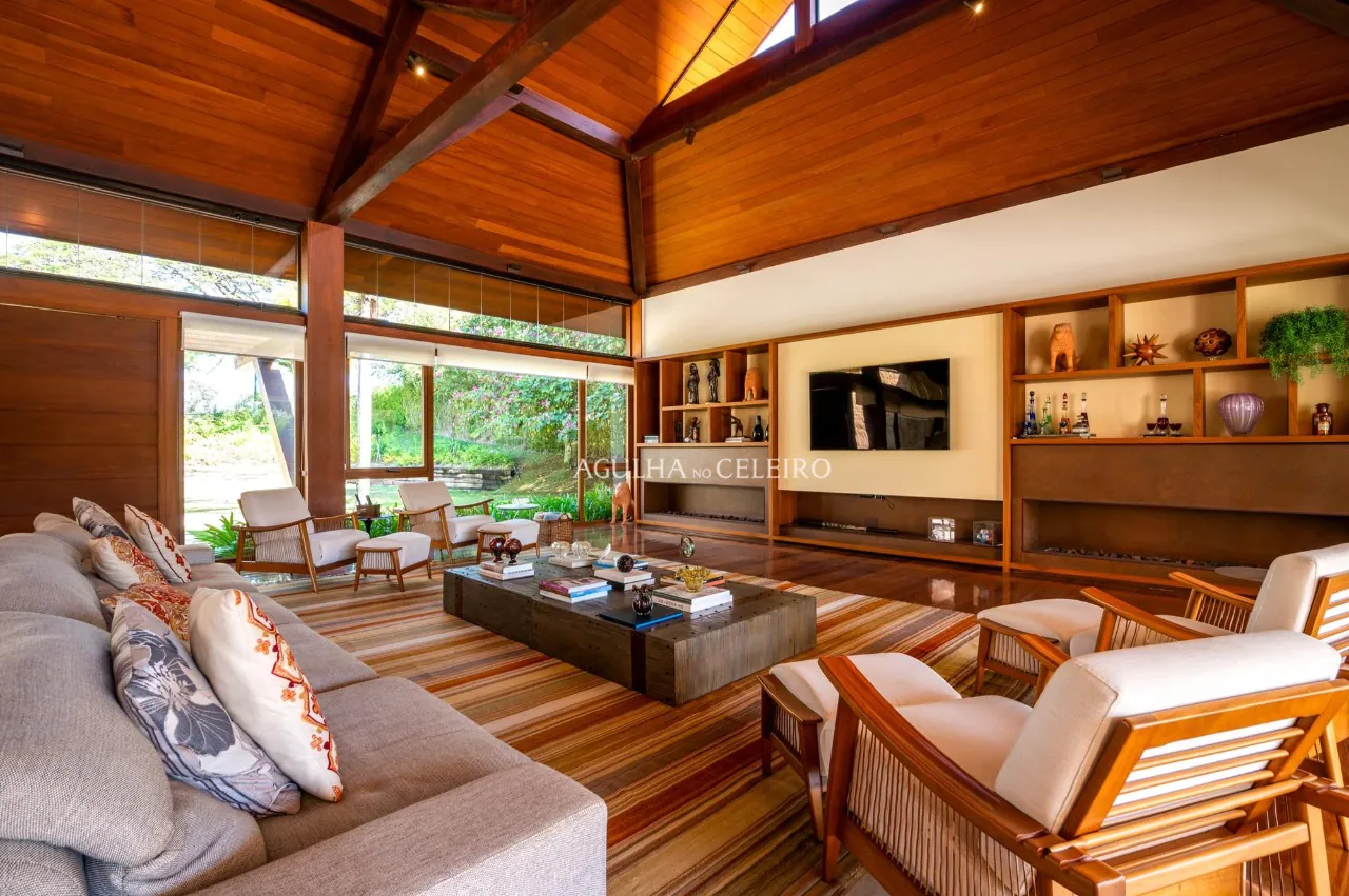 Casa impecável na Fazenda Boa Vista para receber em grande estilo. – 13582