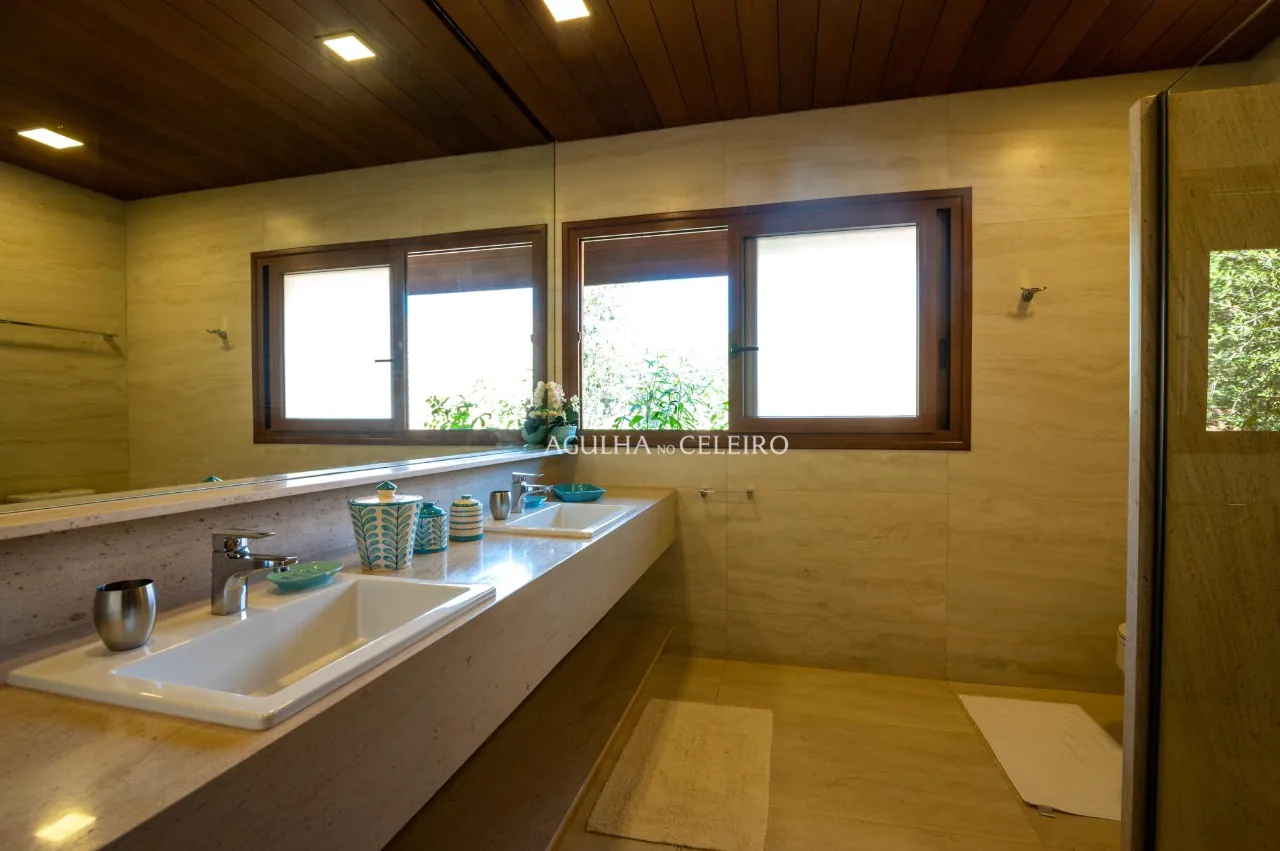 Casa impecável na Fazenda Boa Vista para receber em grande estilo. – 13582