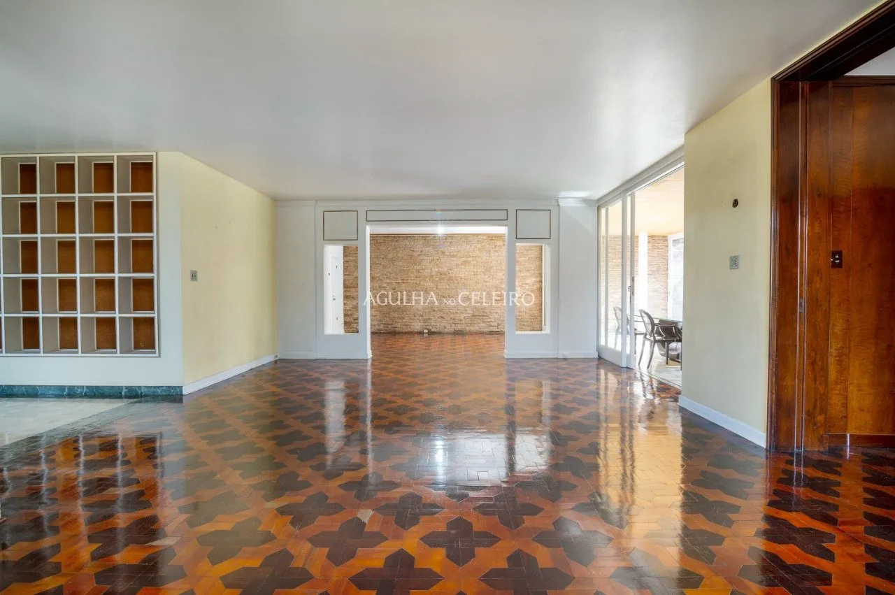 Casa clássica cercada de jardins à venda no Jardim Paulista. – 14214 - DSC_6461