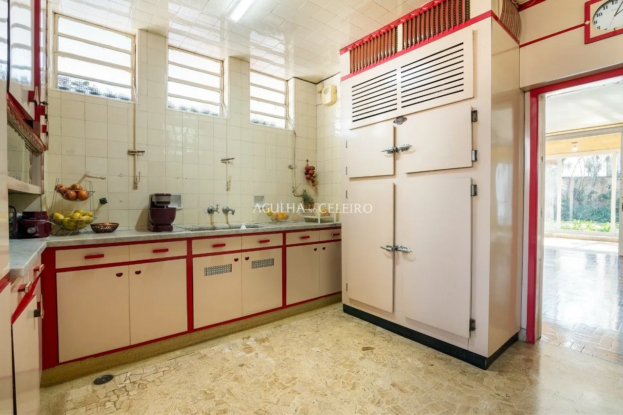 Casa clássica cercada de jardins à venda no Jardim Paulista. – 14214 - DSC_6510