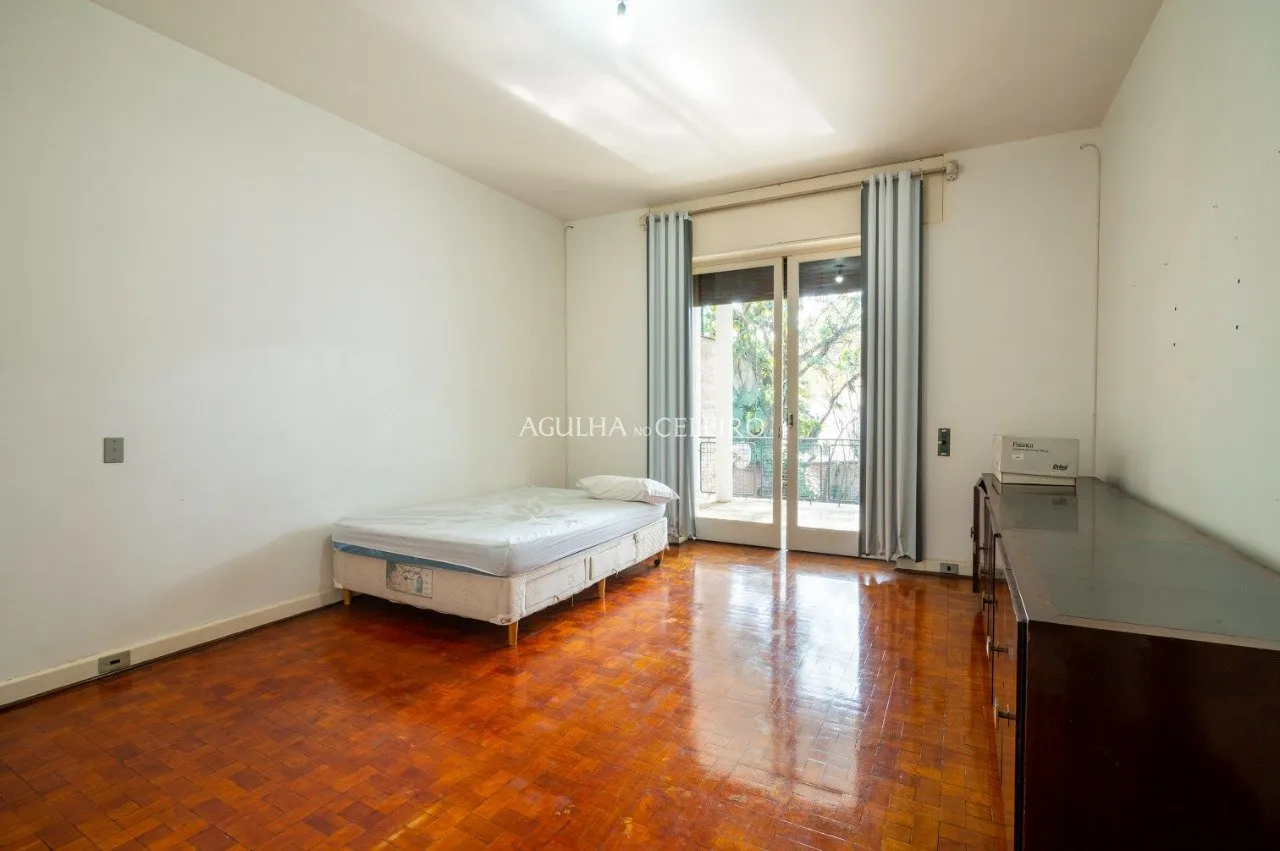 Casa clássica cercada de jardins à venda no Jardim Paulista. – 14214 - DSC_6531