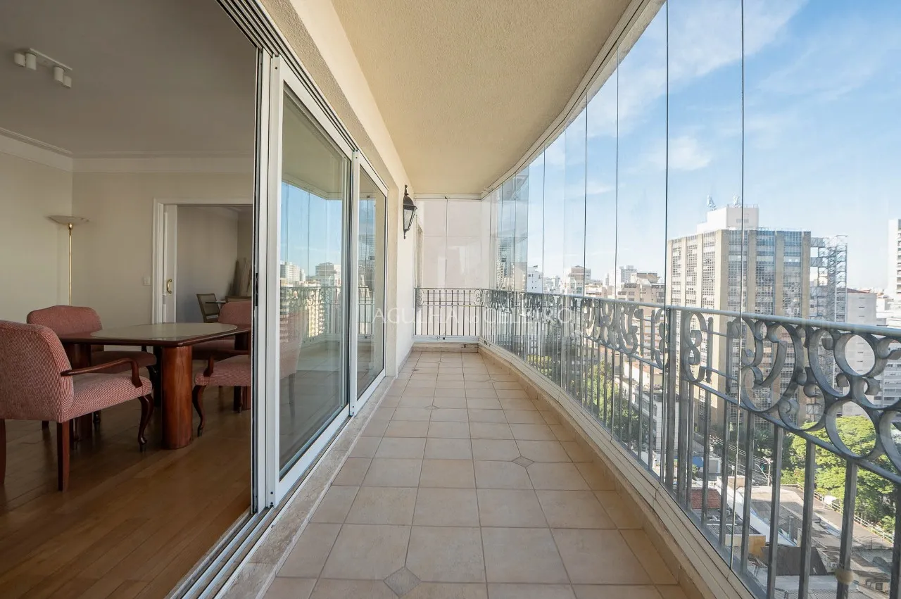 Apartamento espaçoso à venda no Jardim América – 17138