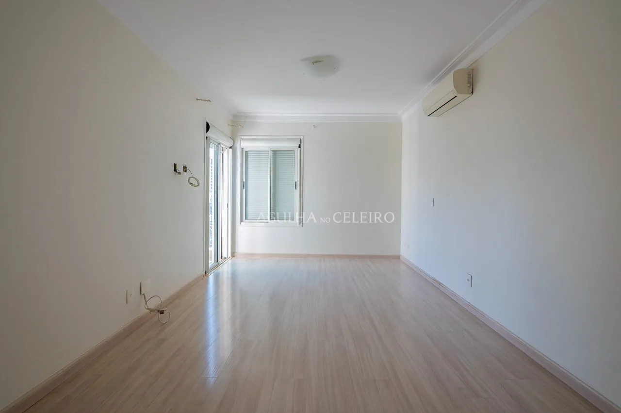 Apartamento espaçoso à venda no Jardim América – 17138