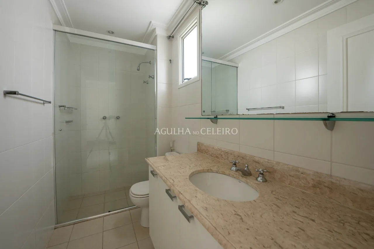 Apartamento espaçoso à venda no Jardim América – 17138