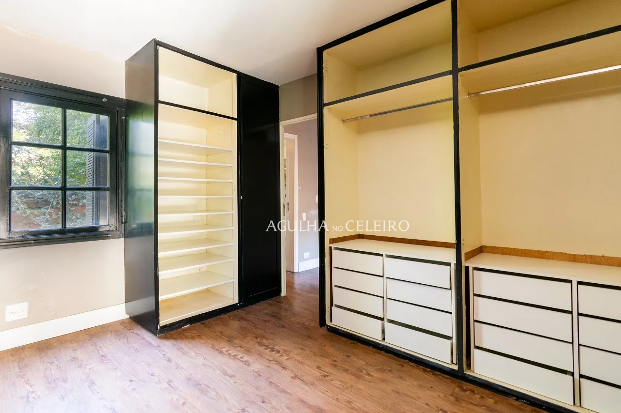 Casa estilo neoclássico em localização cobiçada! – 9478 - DSC_3983