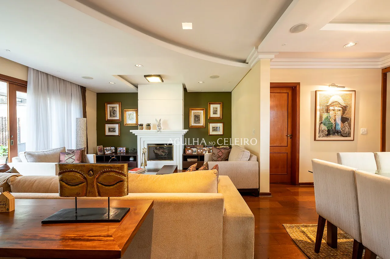 Venda/ Campo Belo: Casa aconchegante e com integração com a natureza! – 9849